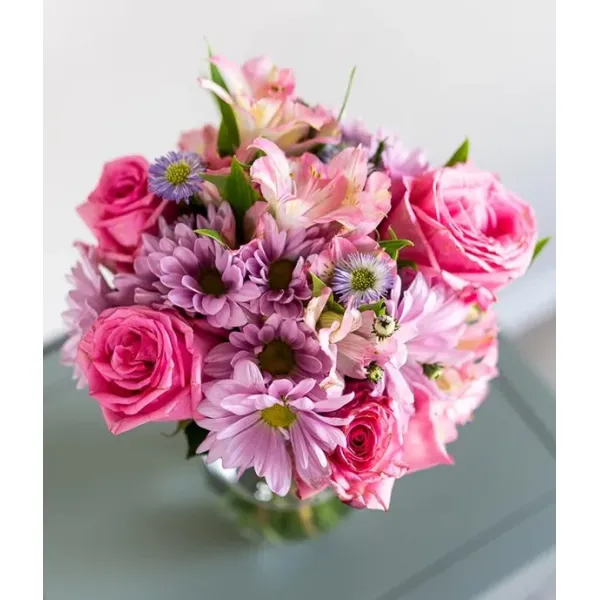 Vazoda 11 Pembe Gül ve Papatyalar