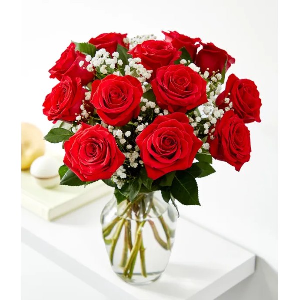 Vazoda 11 kırmızı gül